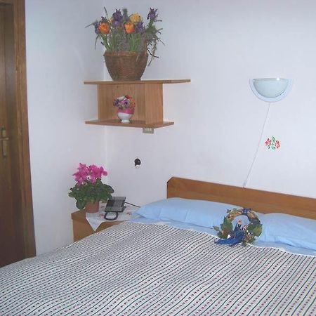 Bed and Breakfast Garni Pecol Fusine Pokoj fotografie